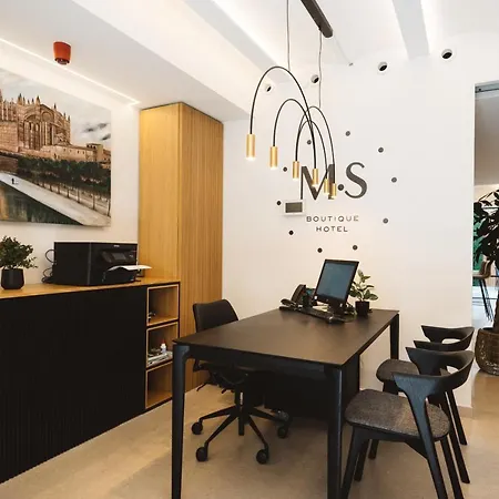 Boutique Petit Montisión 4*